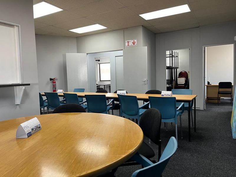 To Let commercial Property for Rent in Newton Park Eastern Cape